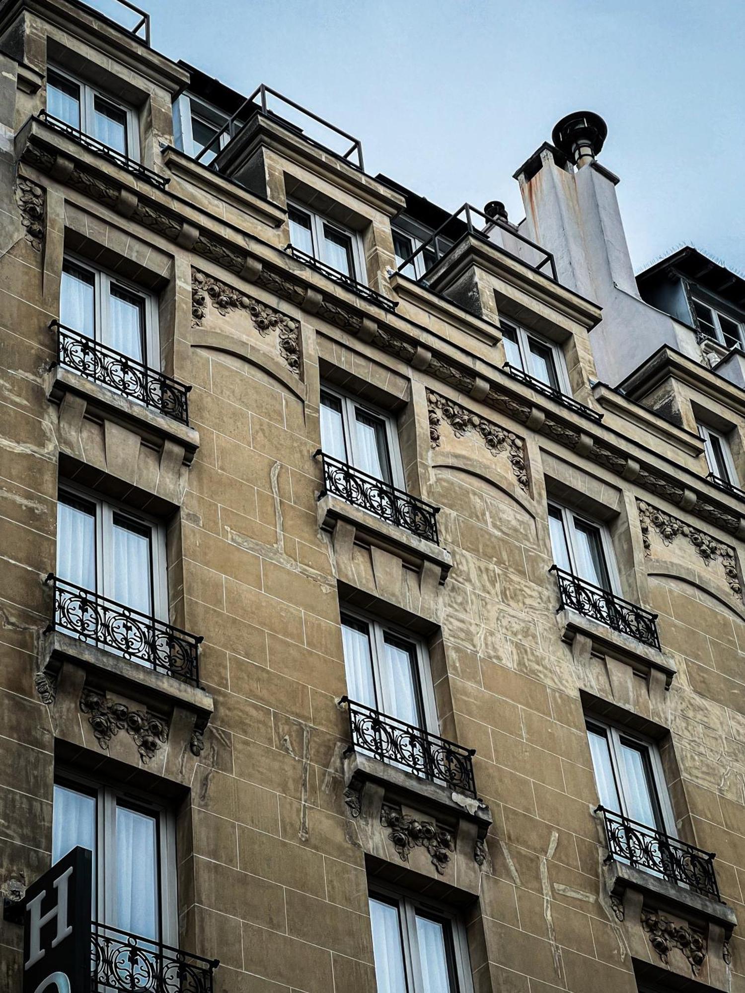 Hotel De Flore - Montmartre Париж Екстериор снимка