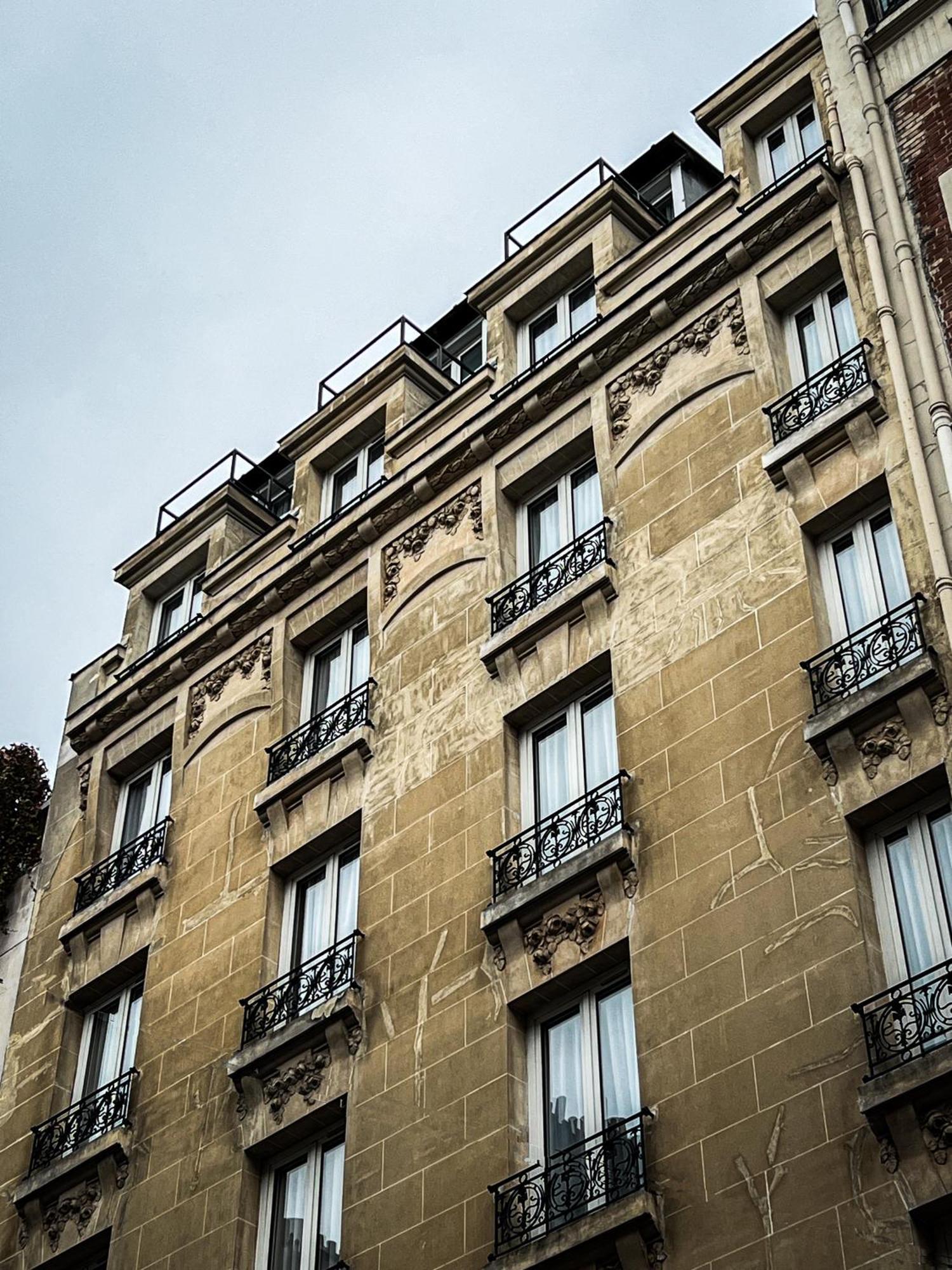 Hotel De Flore - Montmartre Париж Екстериор снимка